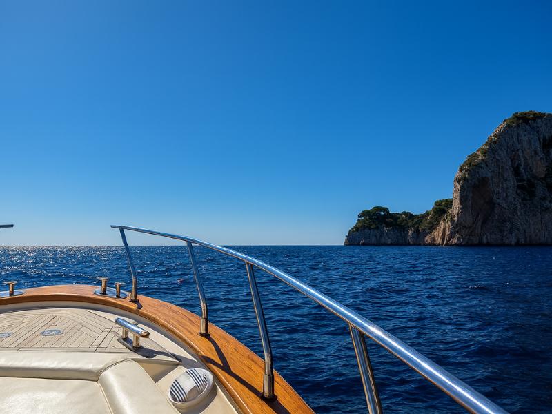 Capri Island Boat Tour from Amalfi: Snorkeling & Drinks